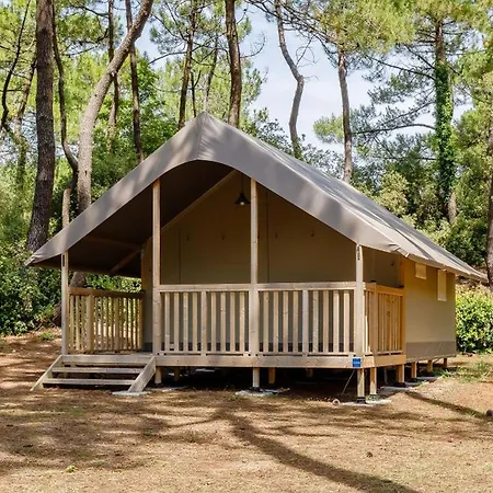 Camping Domaine Résidentiel De Plein Air Odalys Les Demoiselles 3*