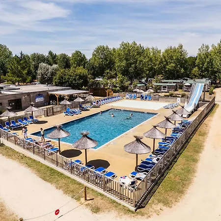 Domaine Residentiel De Plein Air Les Demoiselles 3*