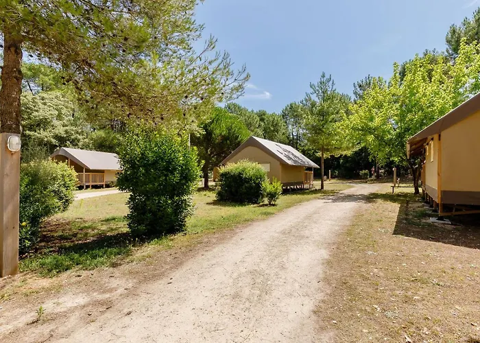 Les Demoiselles Parque de Campismo 3*